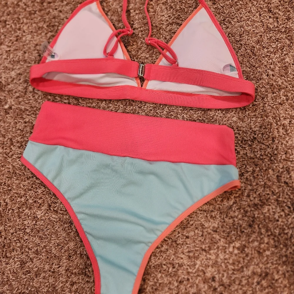 Swimsuit - Picture 2 of 3